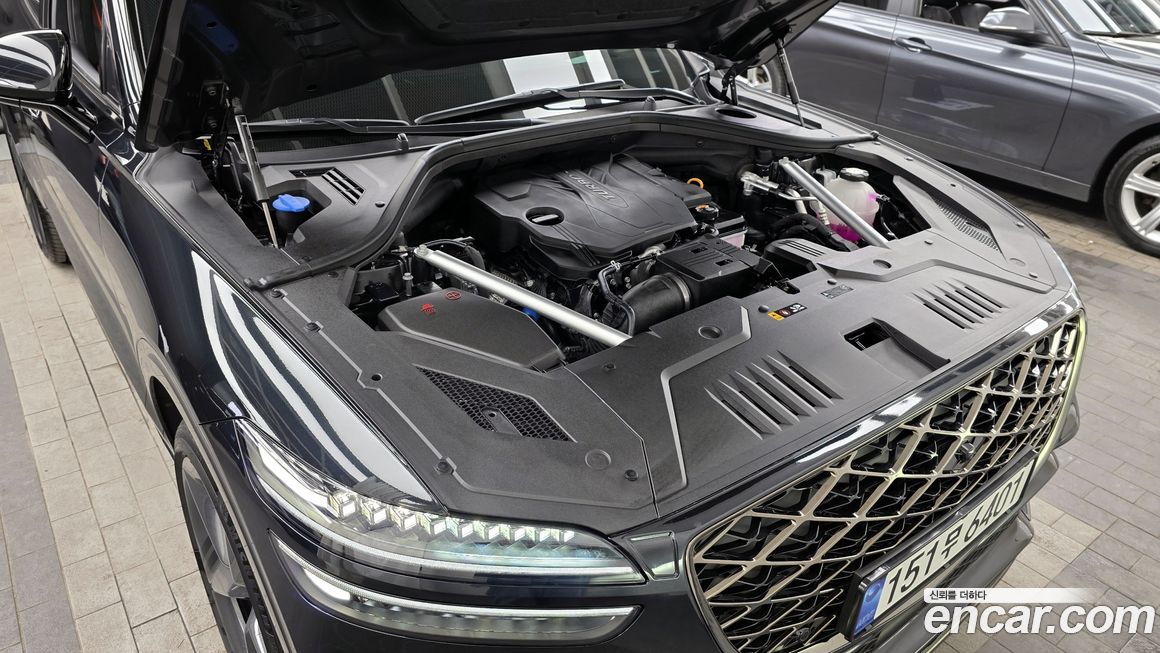 Genesis GV70 2025
