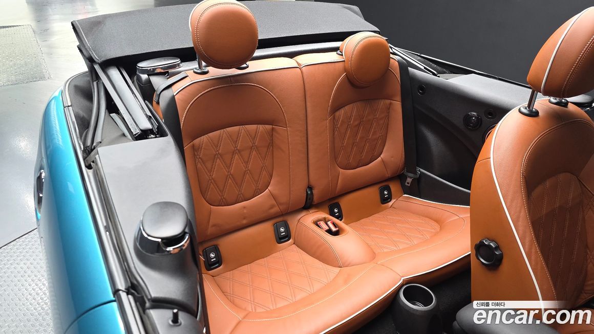 Mini Cooper Convertible 2021