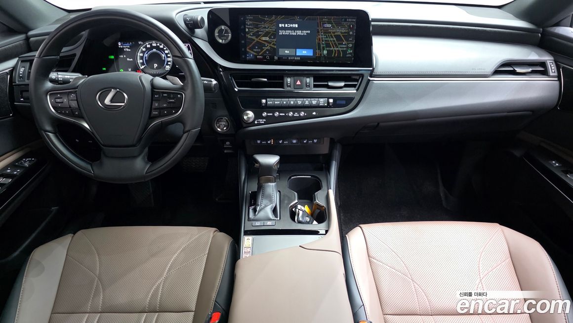 Lexus ES 2026