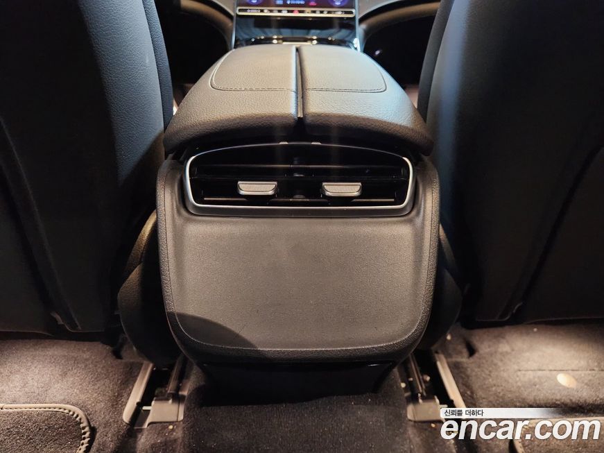 Mercedes-Benz EQE 2023