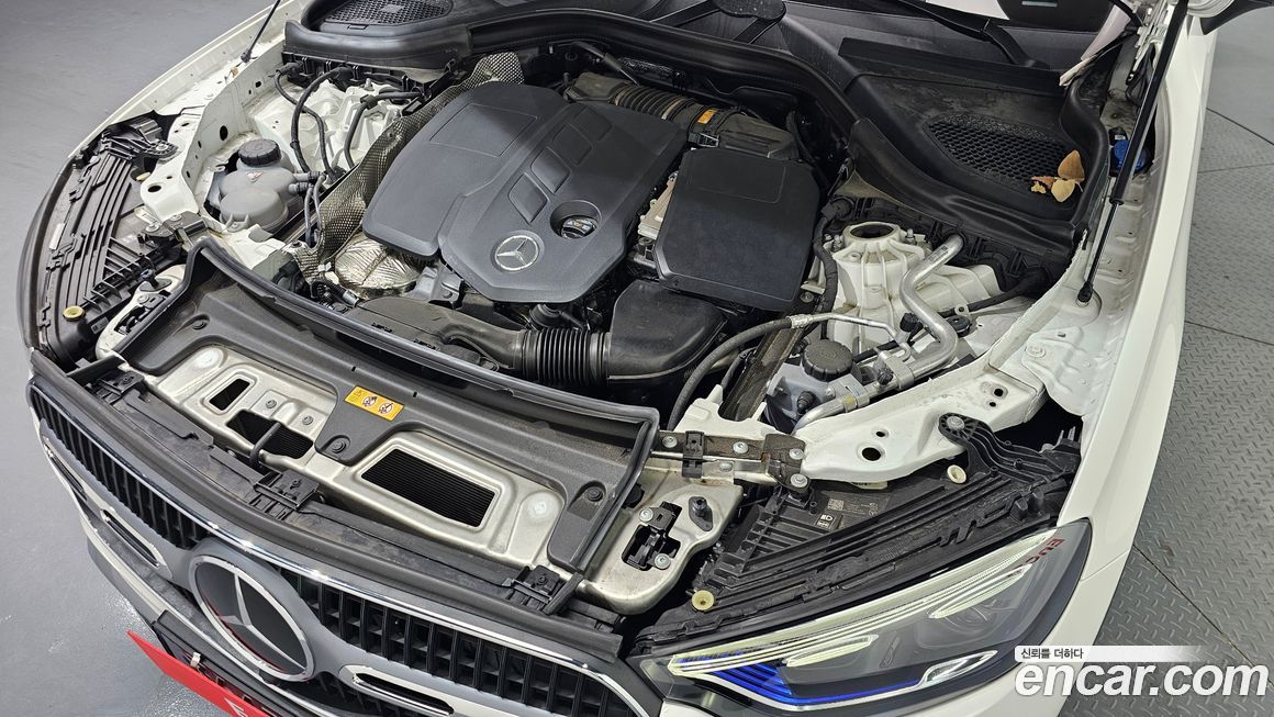 Mercedes-Benz GLC-Class 2024