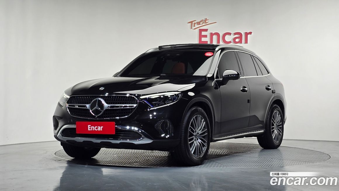 Mercedes-Benz GLC-Class 2025
