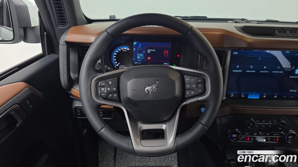 Ford Bronco 2024