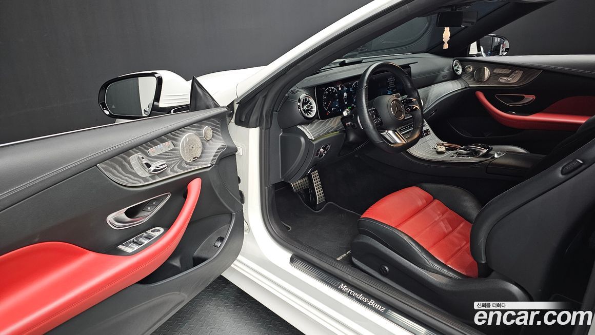 Mercedes-Benz E-Class 2022