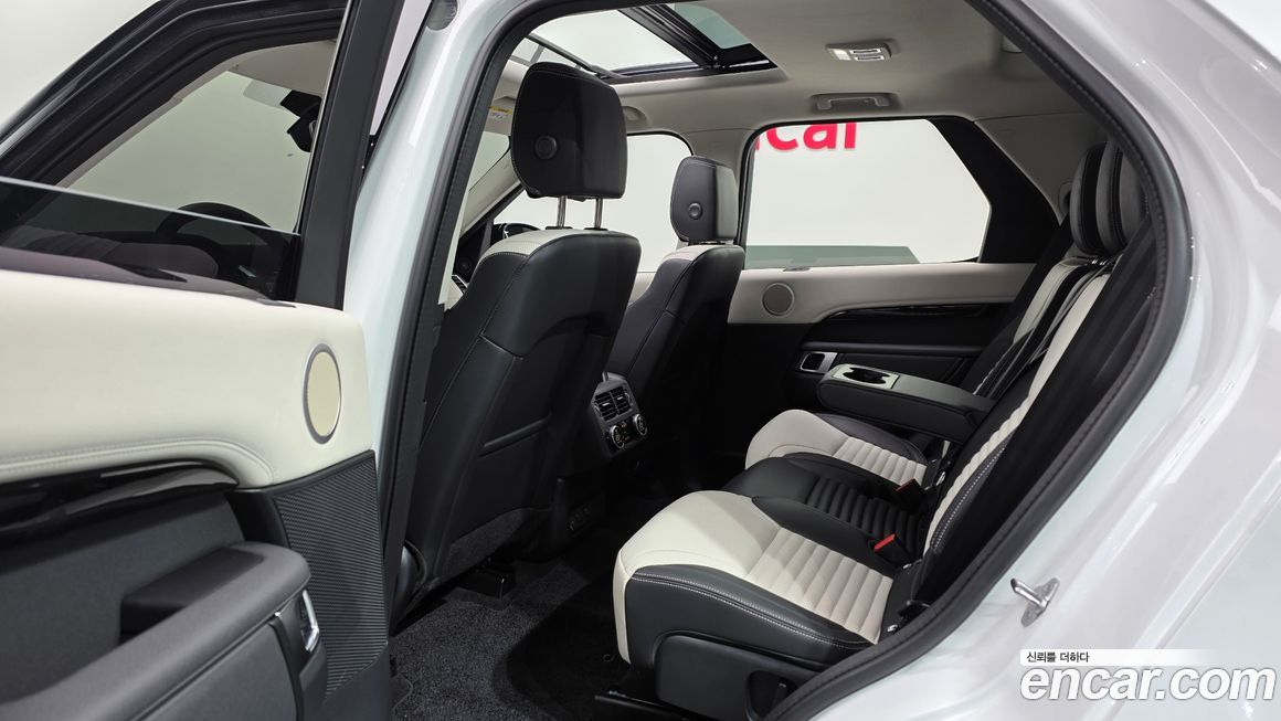 Land Rover Discovery 2025
