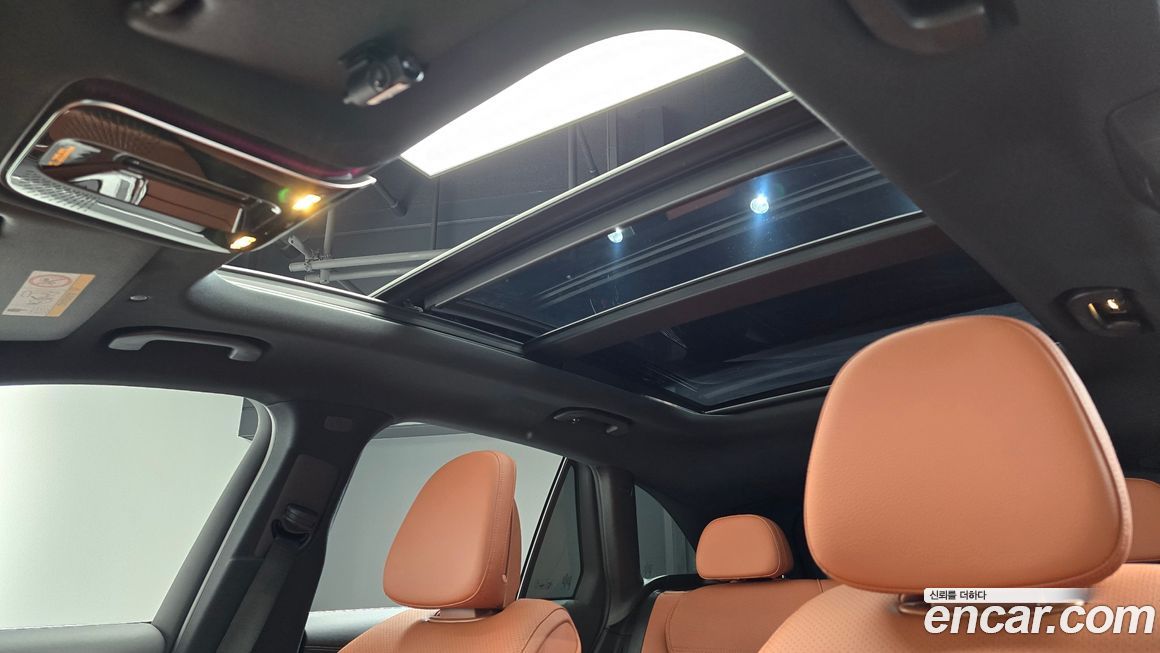 Mercedes-Benz GLC-Class 2025