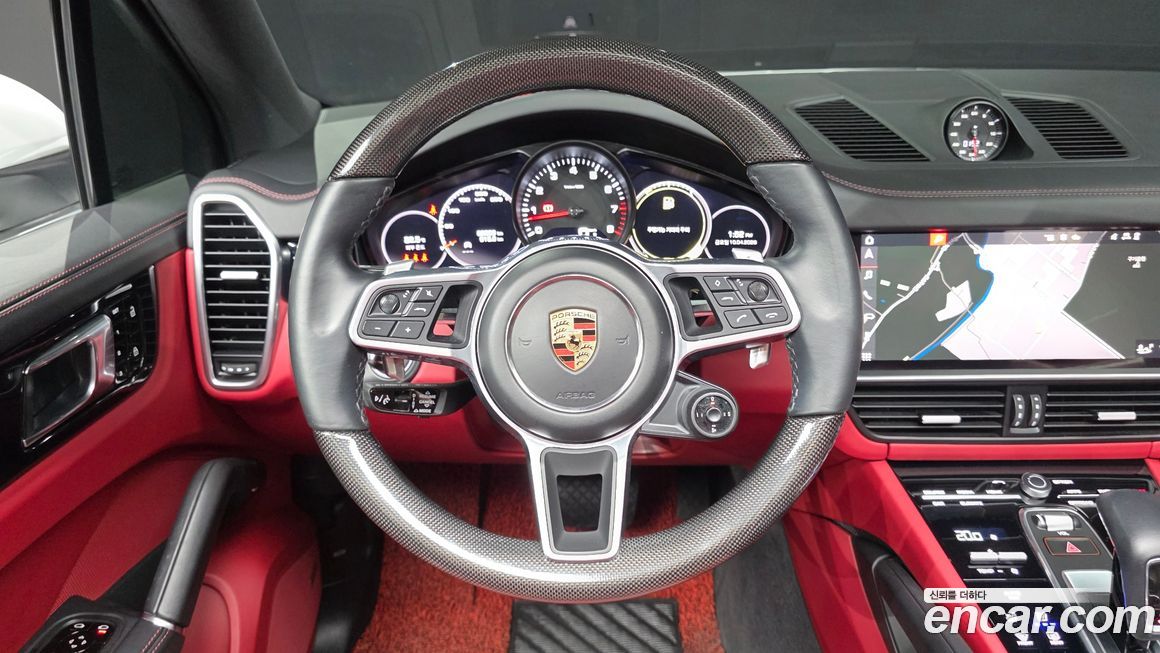 Porsche Cayenne 2021