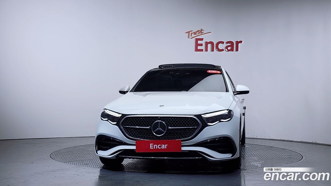 Mercedes-Benz E-Class 2024
