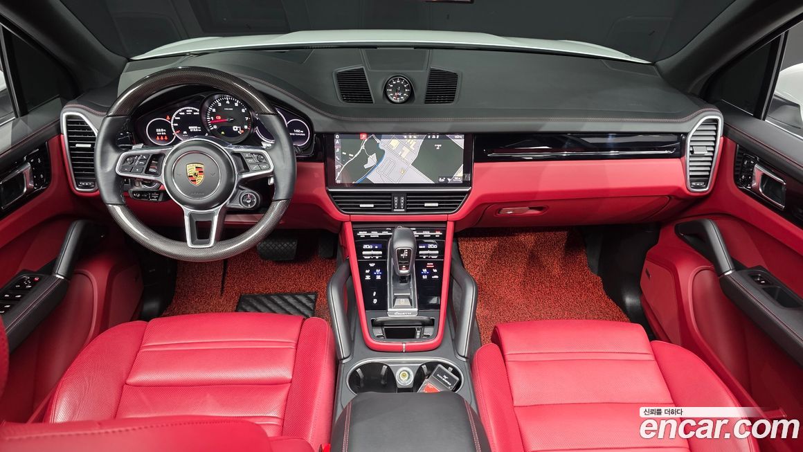 Porsche Cayenne 2021