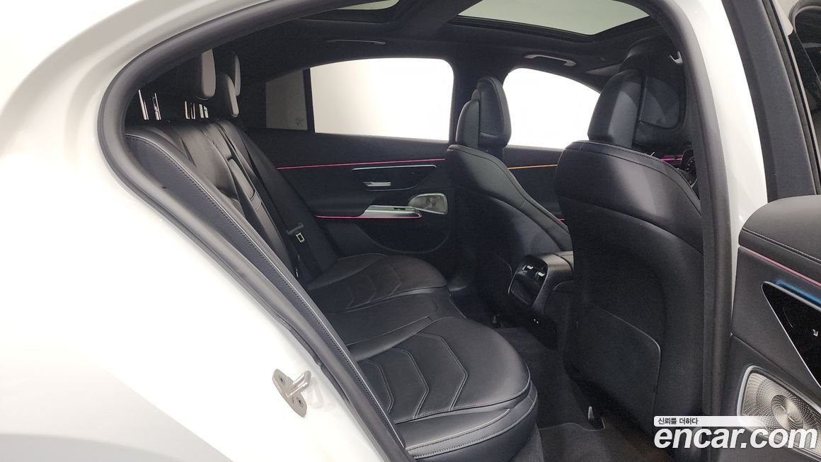 Mercedes-Benz E-Class 2024