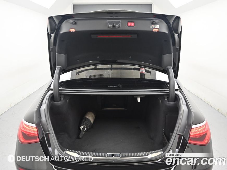 Mercedes-Benz S-Class 2022