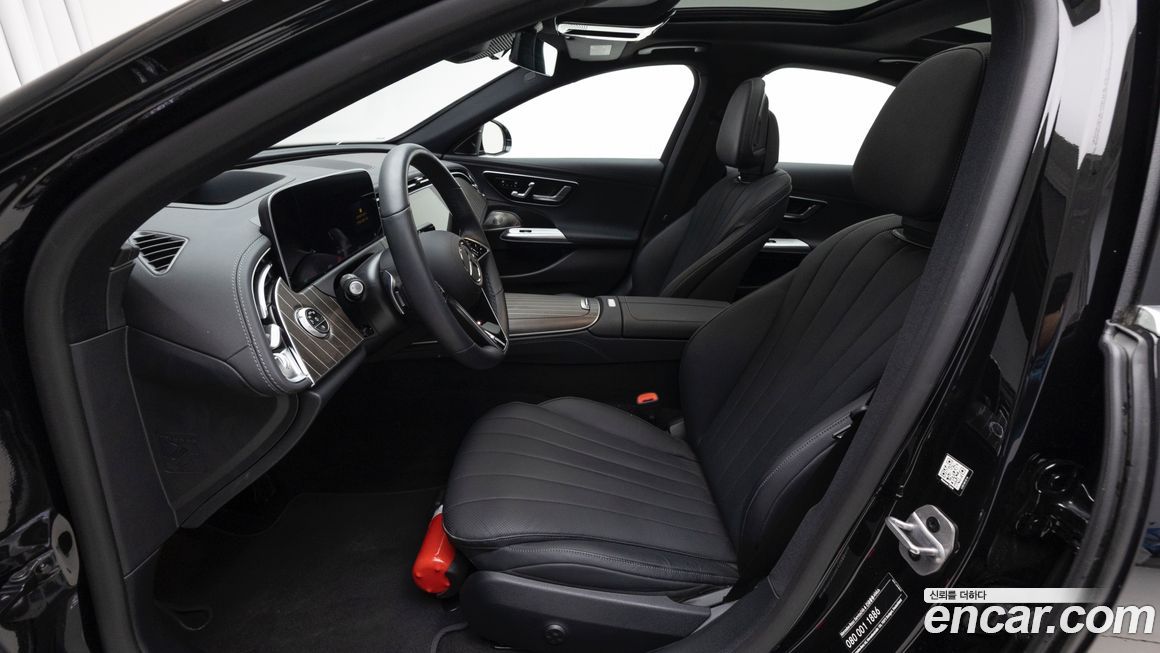 Mercedes-Benz E-Class 2025