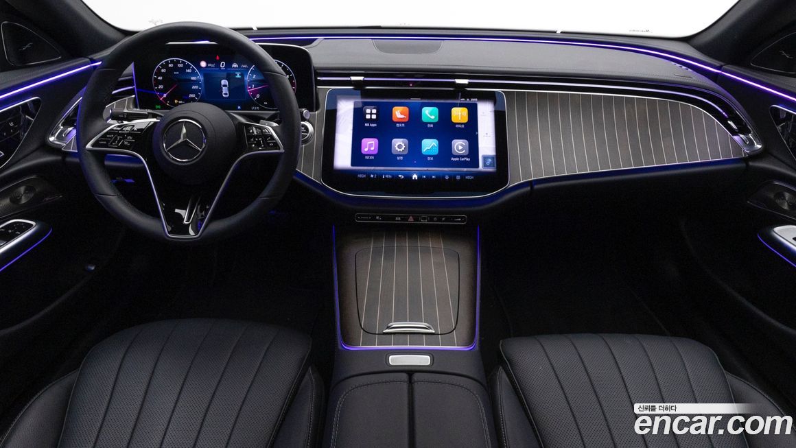 Mercedes-Benz E-Class 2025