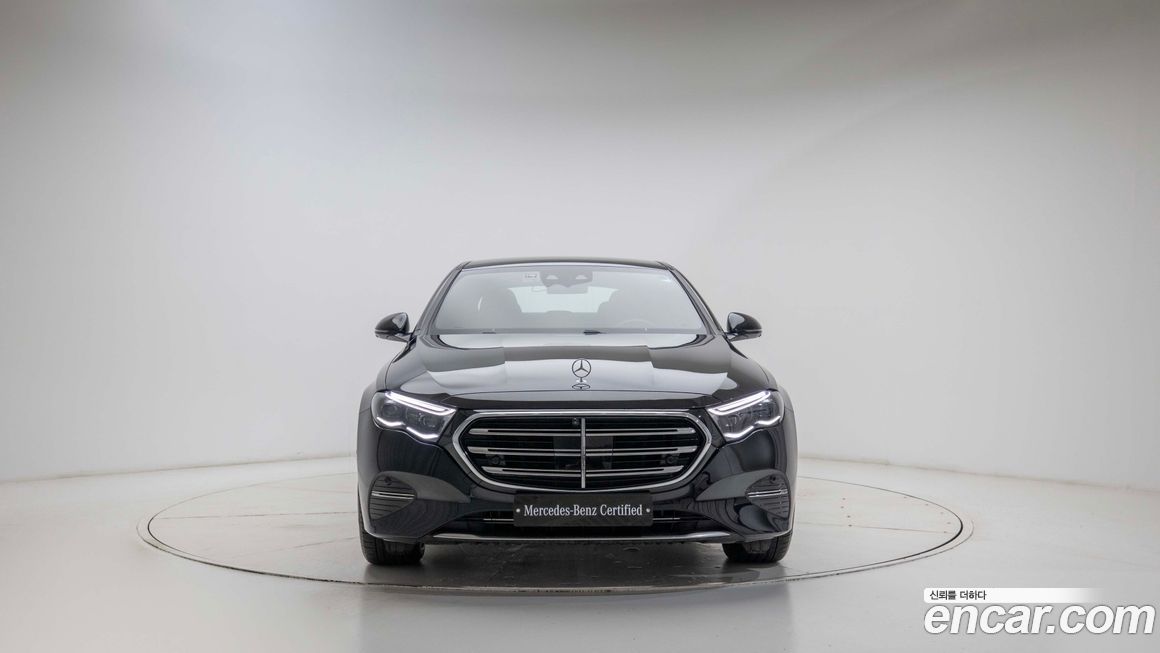 Mercedes-Benz E-Class 2025