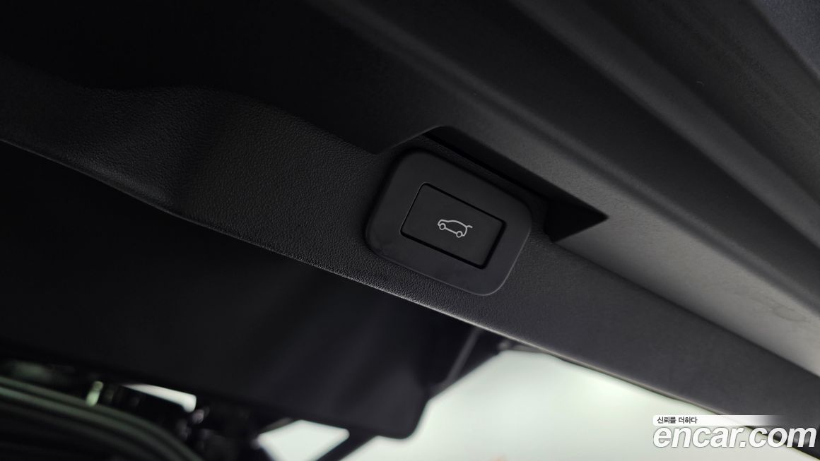 Land Rover Discovery 2025