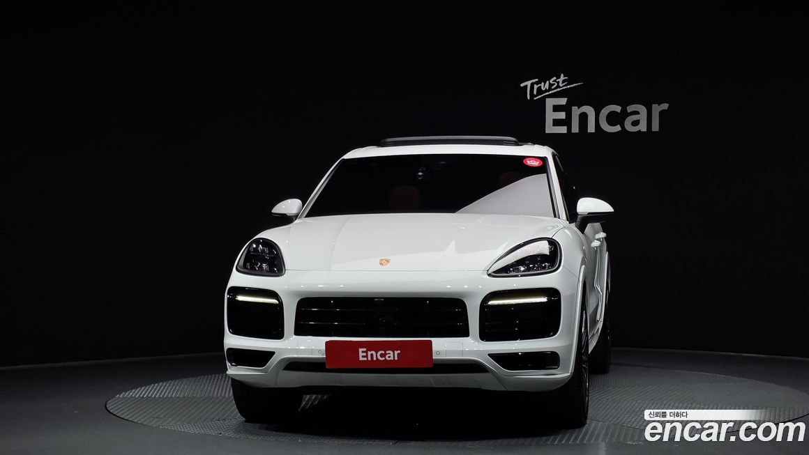 Porsche Cayenne 2021