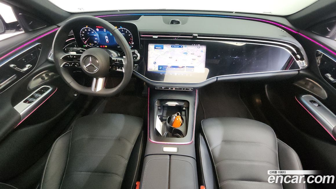 Mercedes-Benz E-Class 2024
