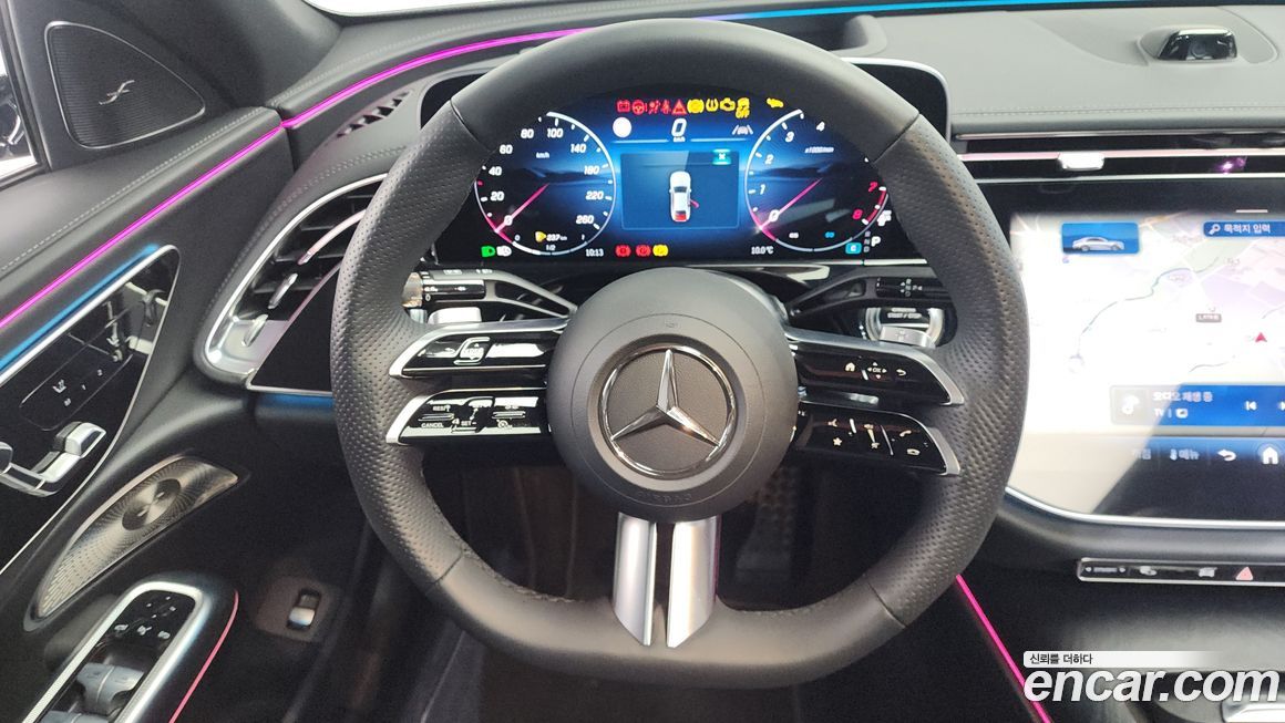Mercedes-Benz E-Class 2024