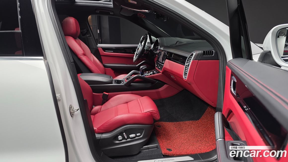 Porsche Cayenne 2021