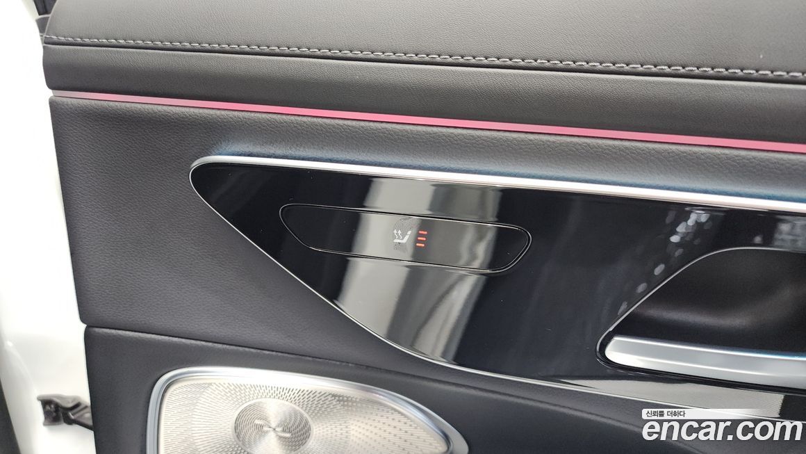Mercedes-Benz E-Class 2024