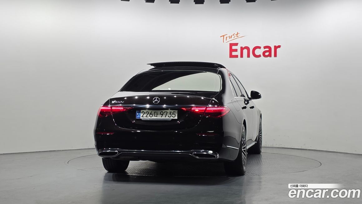 Mercedes-Benz S-Class 2021