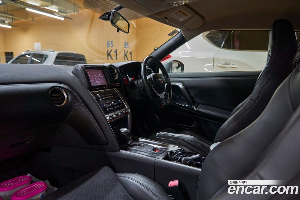 Nissan GT-R 2008