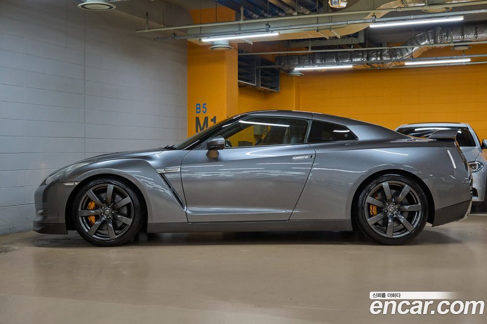 Nissan GT-R 2008