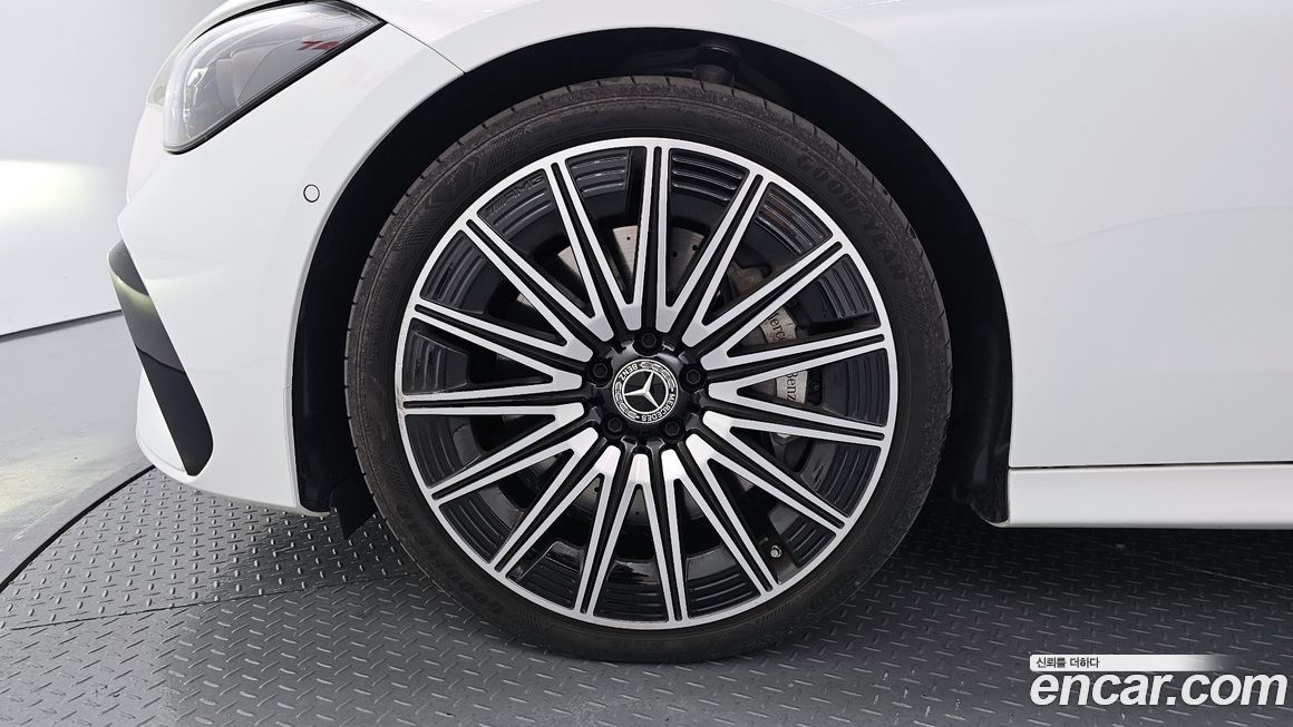 Mercedes-Benz CLE-Class 2025