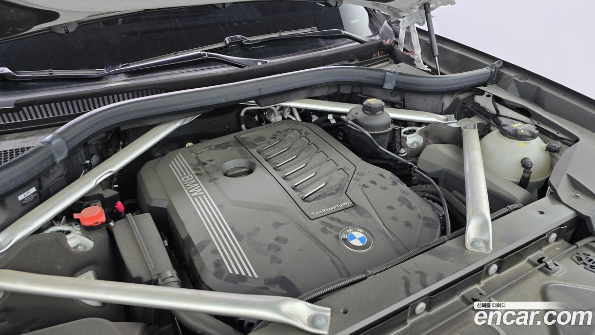 BMW X7 2022