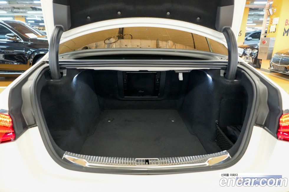 Mercedes-Benz S-Class 2022