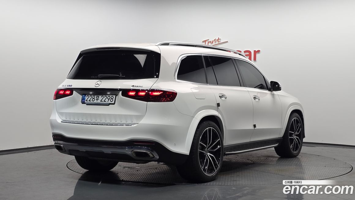 Mercedes-Benz GLS-Class 2024