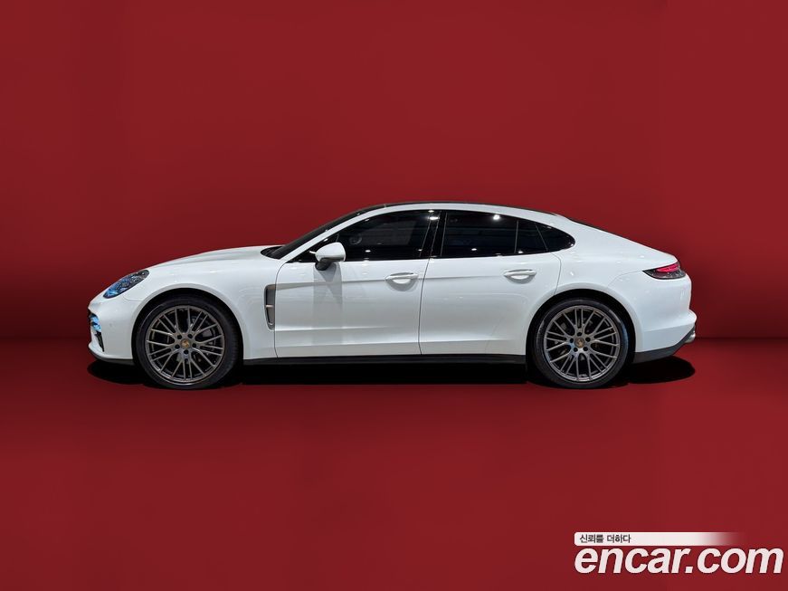 Porsche Panamera 2022