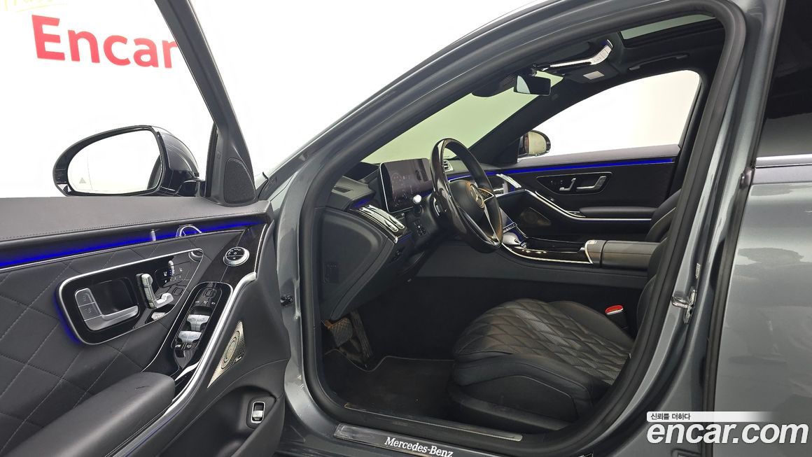Mercedes-Benz S-Class 2023