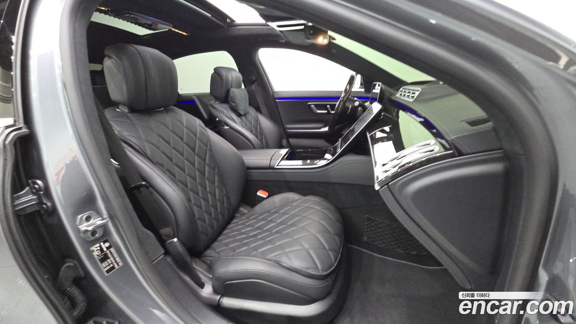 Mercedes-Benz S-Class 2023