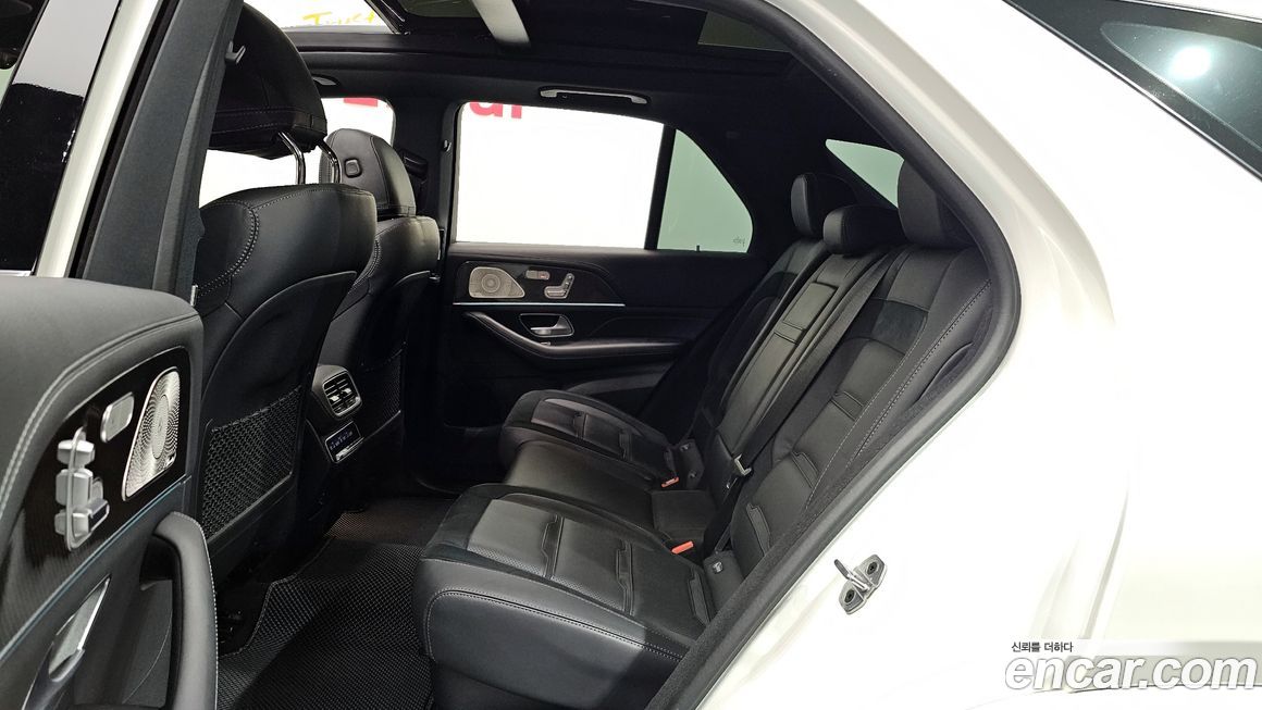 Mercedes-Benz GLE-Class 2023