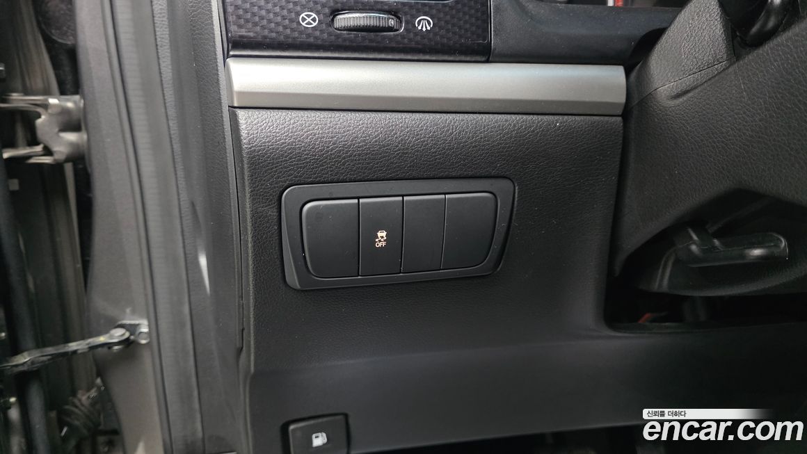 KG_Mobility_Ssangyong KORANDO 2012