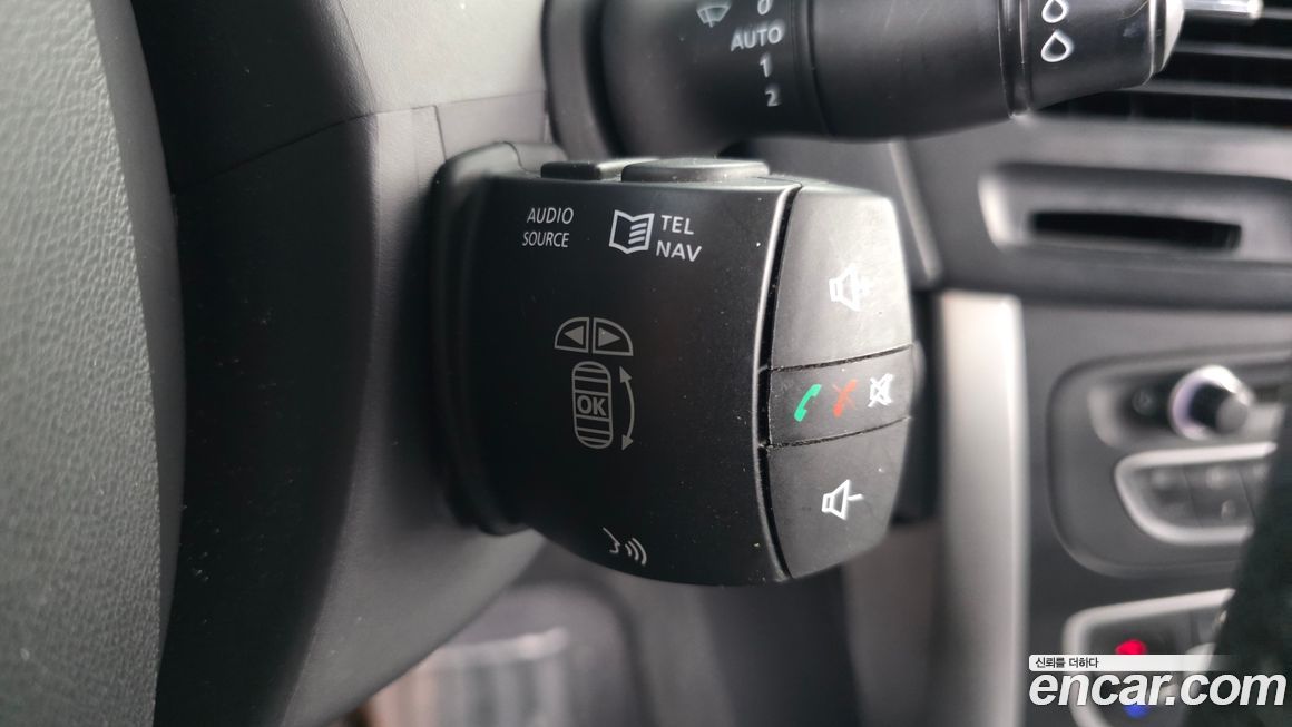 Renault-KoreaSamsung SM5  2012