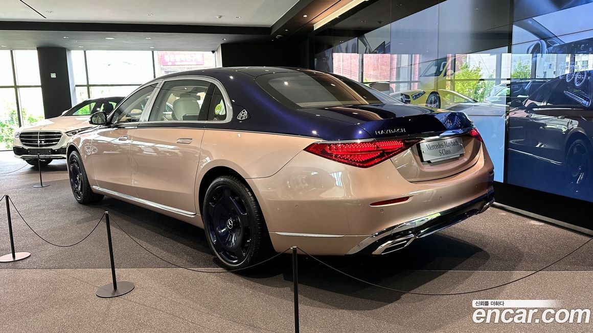 Mercedes-Benz S-Class 2023