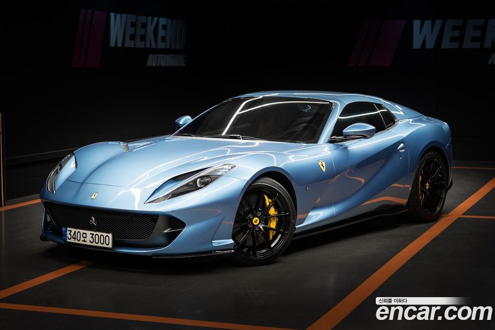Ferrari 812 2021