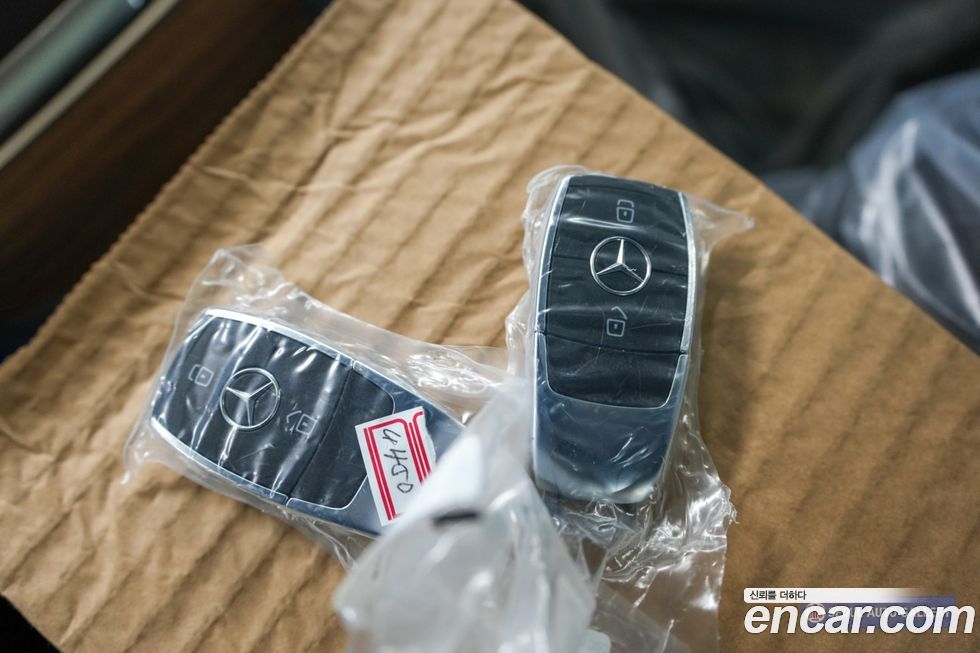 Mercedes-Benz G-Class 2026