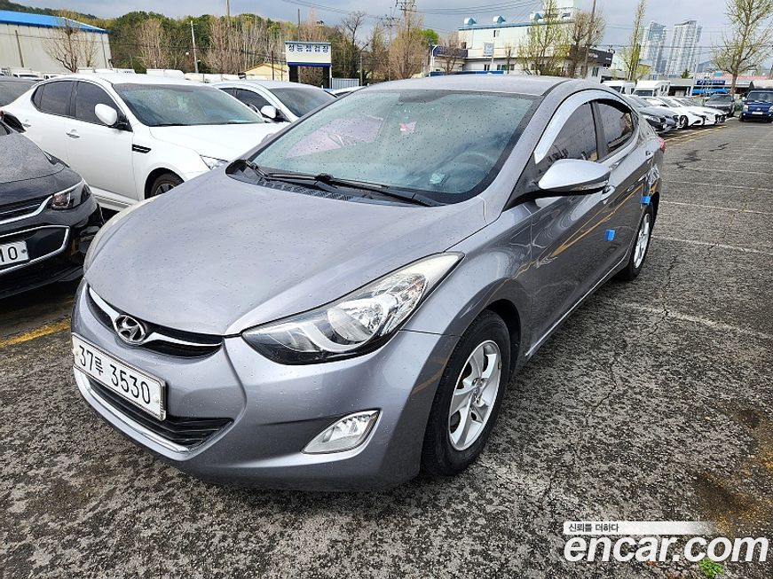 Hyundai AVANTE 2012