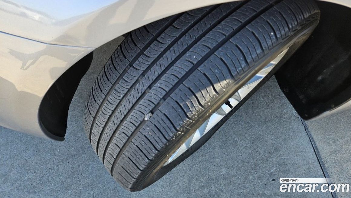 Hyundai Genesis 2008