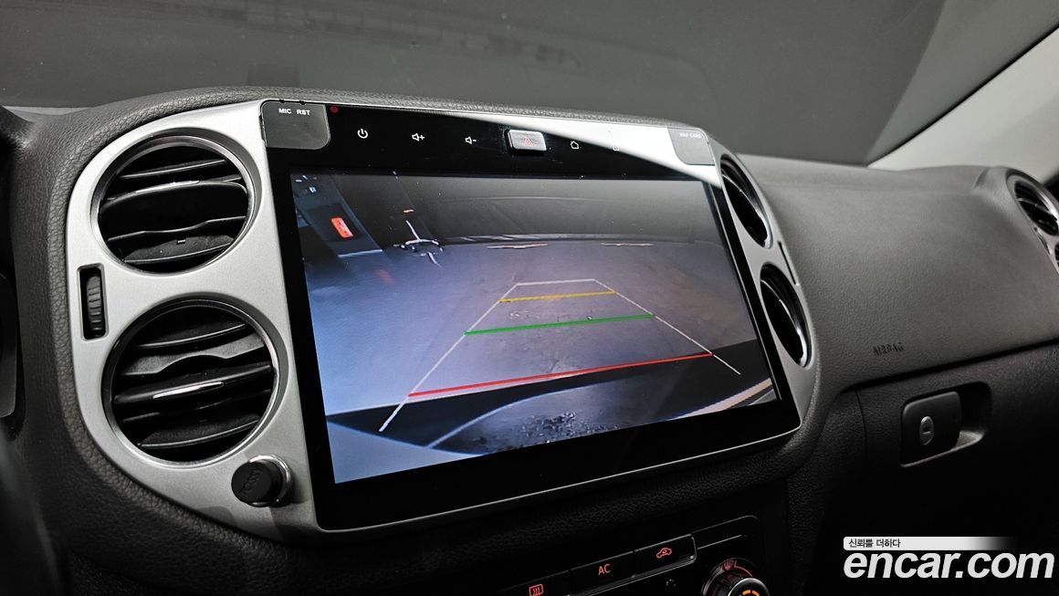 Volkswagen Tiguan 2011