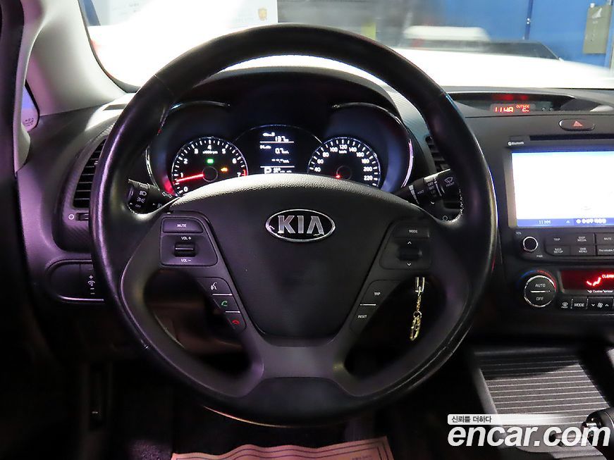 Kia K3 2013
