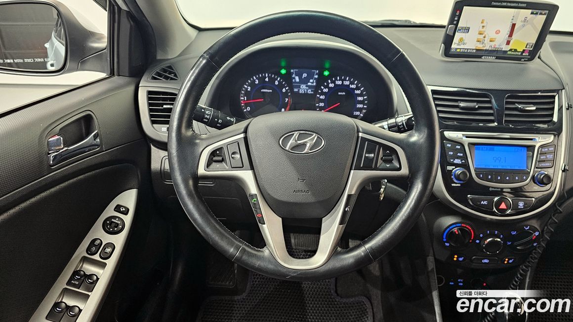 Hyundai Accent 2014