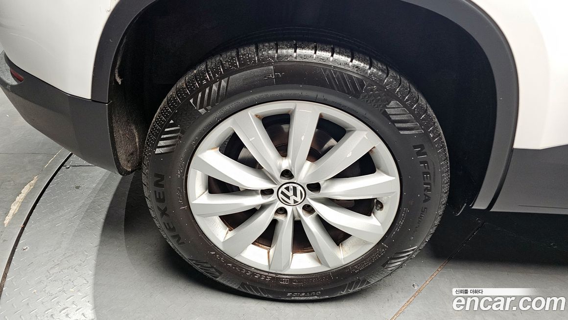 Volkswagen Tiguan 2011