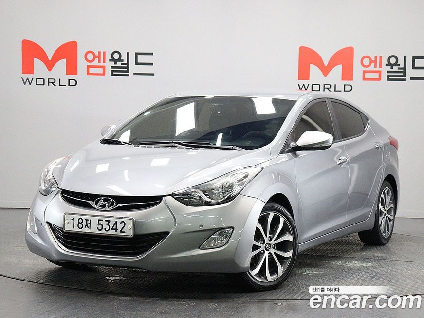 Hyundai AVANTE 2013