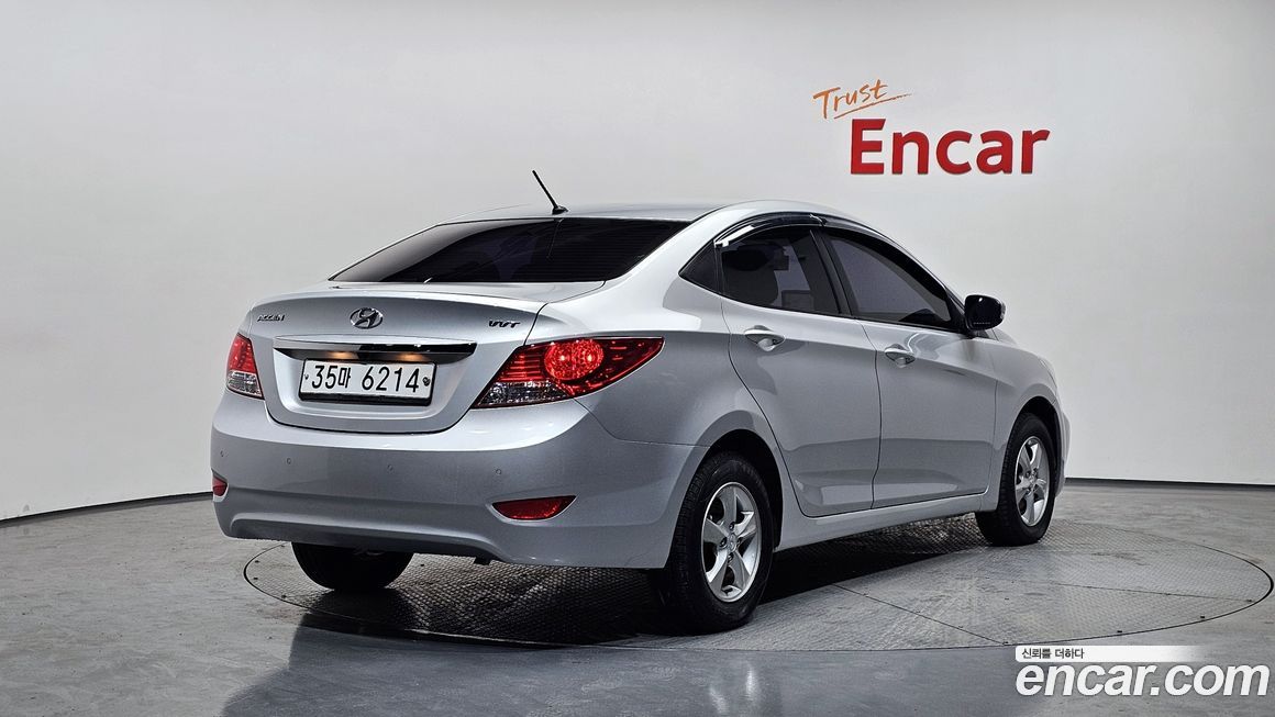 Hyundai Accent 2014