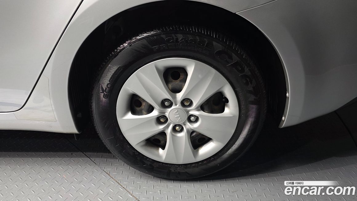 Kia K3 2015