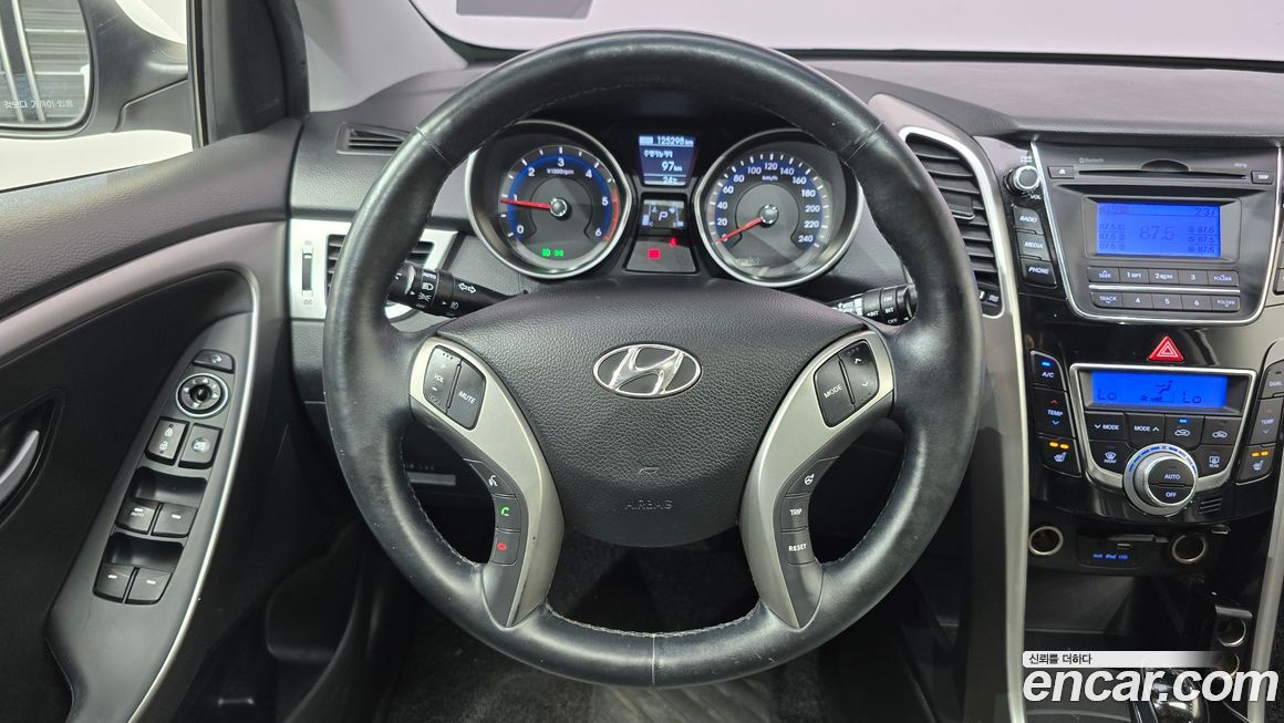 Hyundai i30 2016